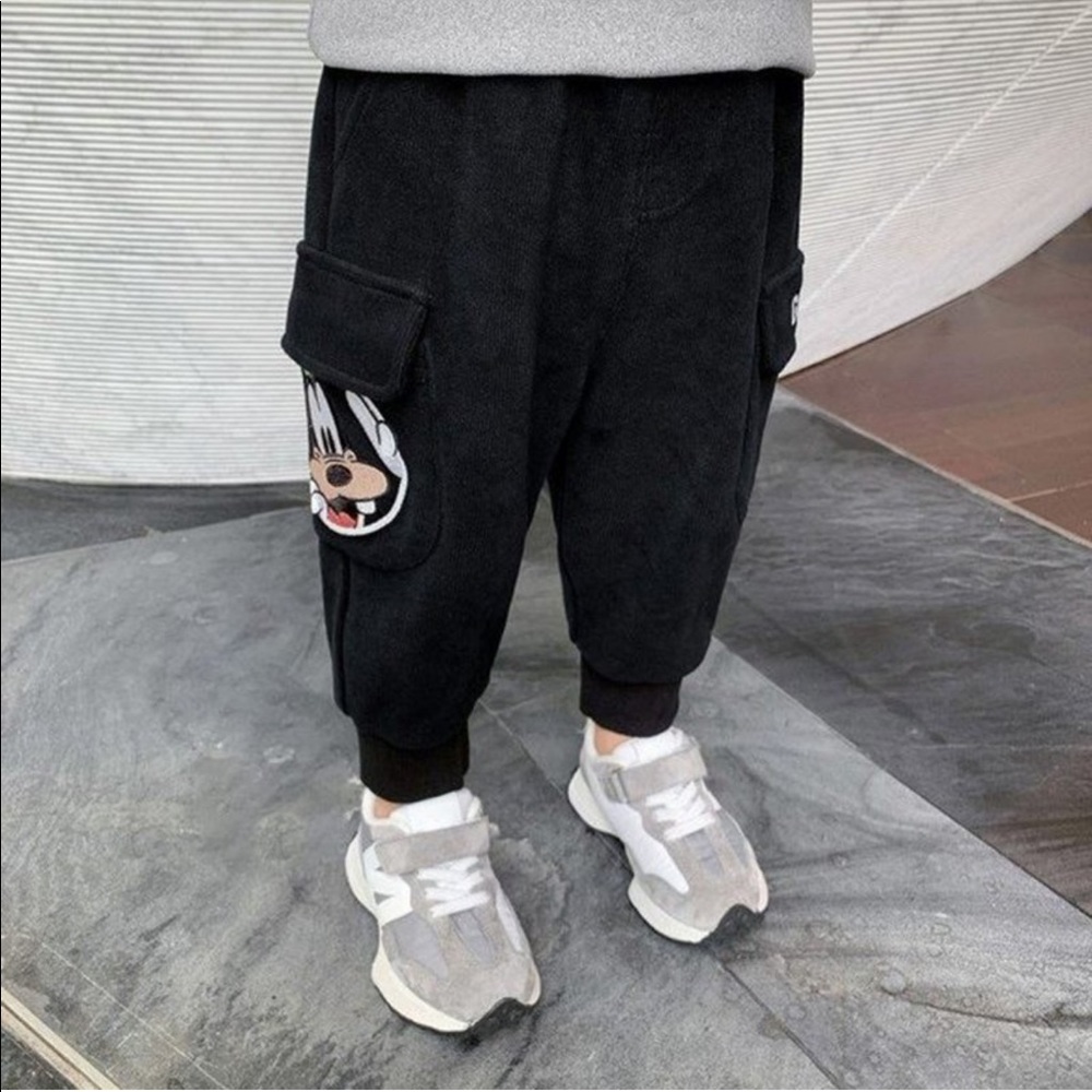 “Goofy” Disney sweatpants